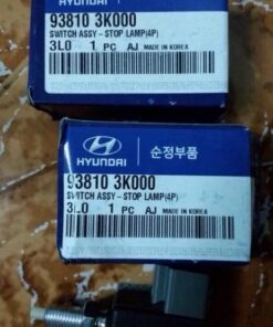 phutunggiare.vn - CÔNG TẮC BÁO ĐÈN PHA PHANH HYUNDAI SANTAFE - 938103K00