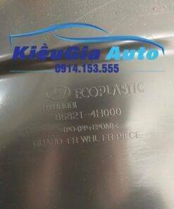 Chắn bùn lòng dè trước Hyundai Starex 2008-2018