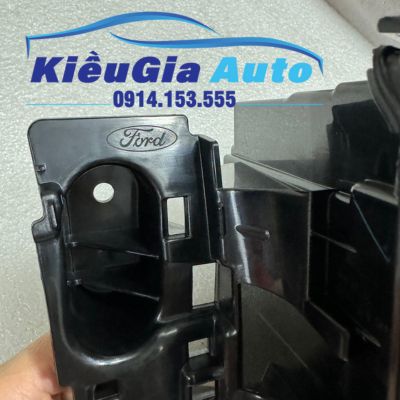 Đèn hậu Ford Everest 2022-2024 5 Đèn hậu Ford Everest 2022-2024 - Ảnh 5